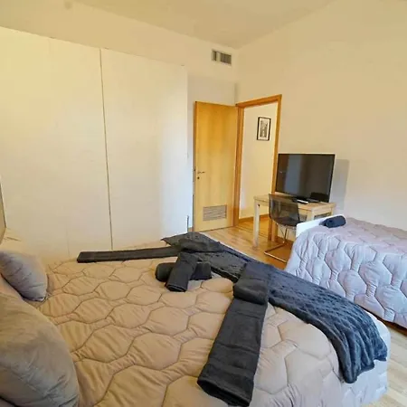 Destiny 4 Borgo Venezia *