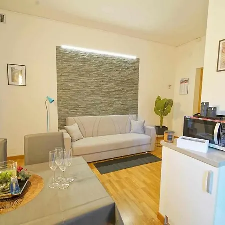 Destiny 4 Borgo Venezia * فيرونا